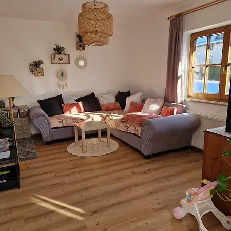 Family House Am Hallstaettersee 別荘 バート・ゴイーザーン