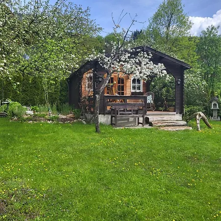 Family House Am Hallstaettersee بيت للعطل