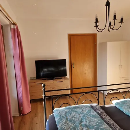 Family House Am Hallstaettersee بيت للعطل باد غويسرن