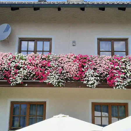 Family Haus Am Hallstaettersee Semesterbostad
