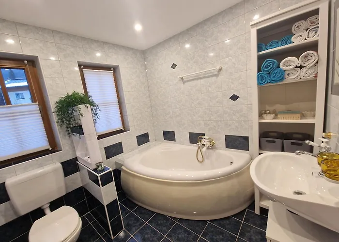 Family House Am Hallstaettersee * باد غويسرن