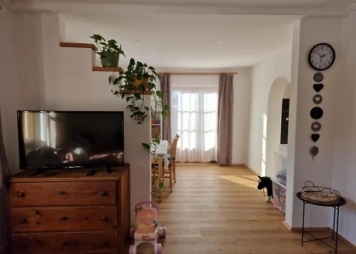 Family House Am Hallstaettersee بيت للعطل